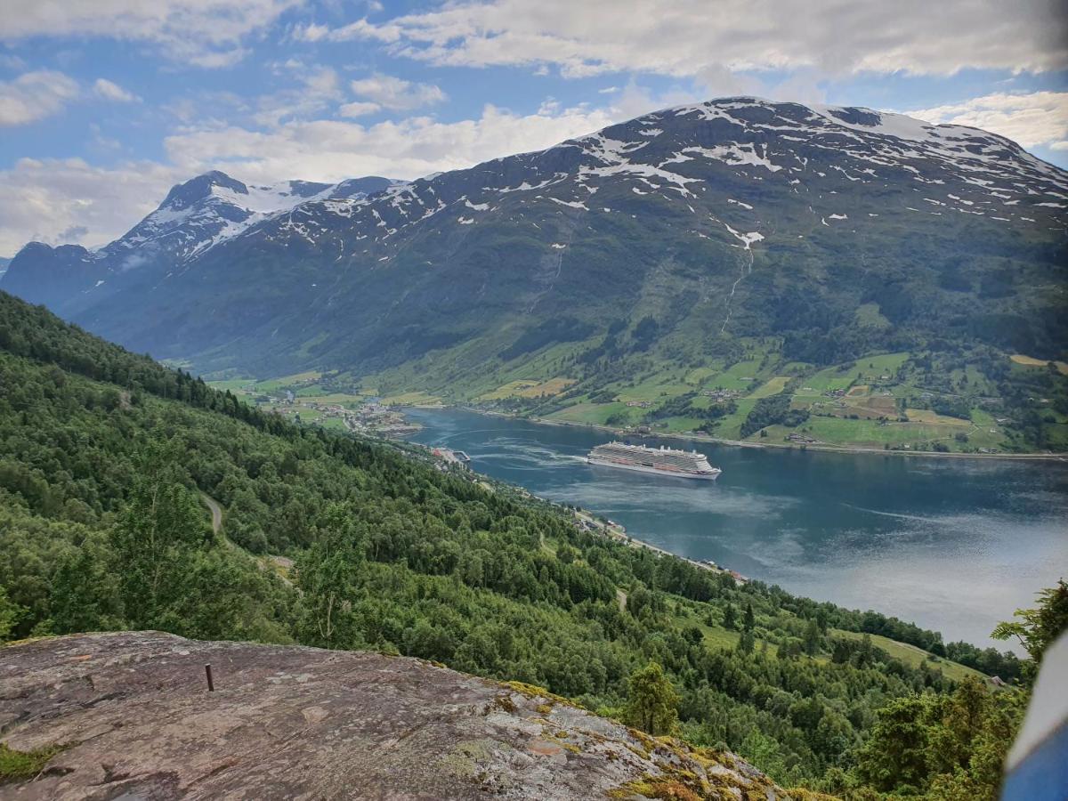 Moderne Panoramaleilighet 3-Roms I Olden Luaran gambar