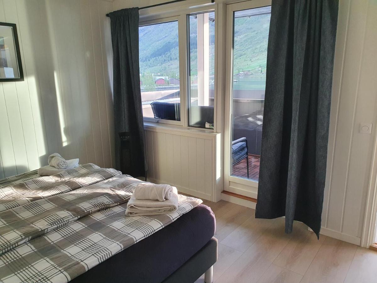 Moderne Panoramaleilighet 3-Roms I Olden Luaran gambar